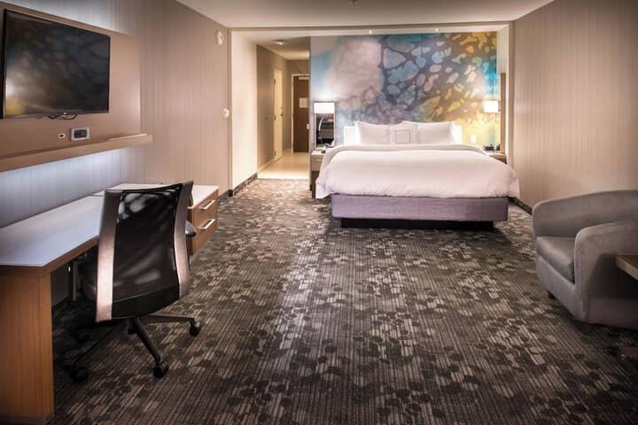 Room 17 of 58