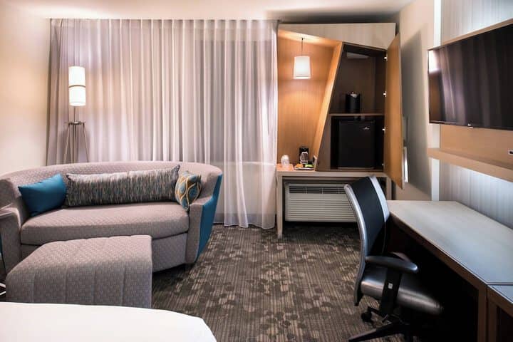 Room 16 of 58